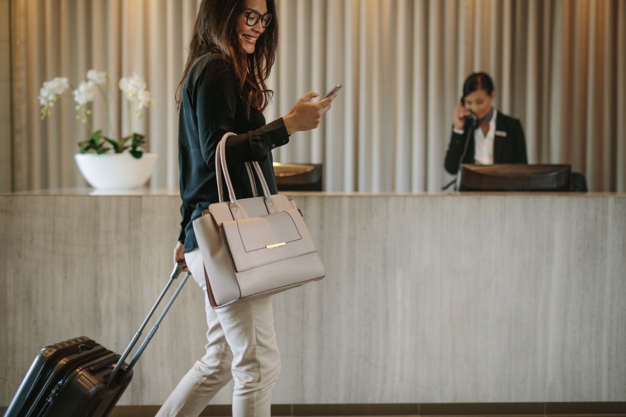 hotel-recepcio-vendeg, Fot&oacute;: 123rf.com
