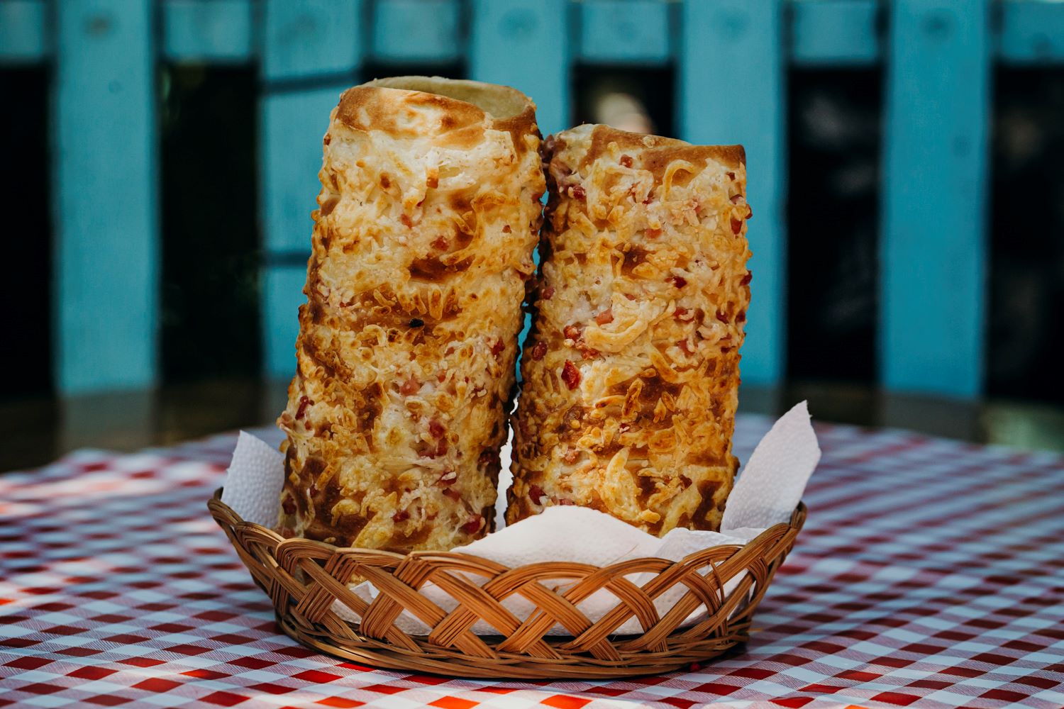 sajtos-baconos-kurtoskalacs-strandetel, Fot&oacute;: Heim Alexandra