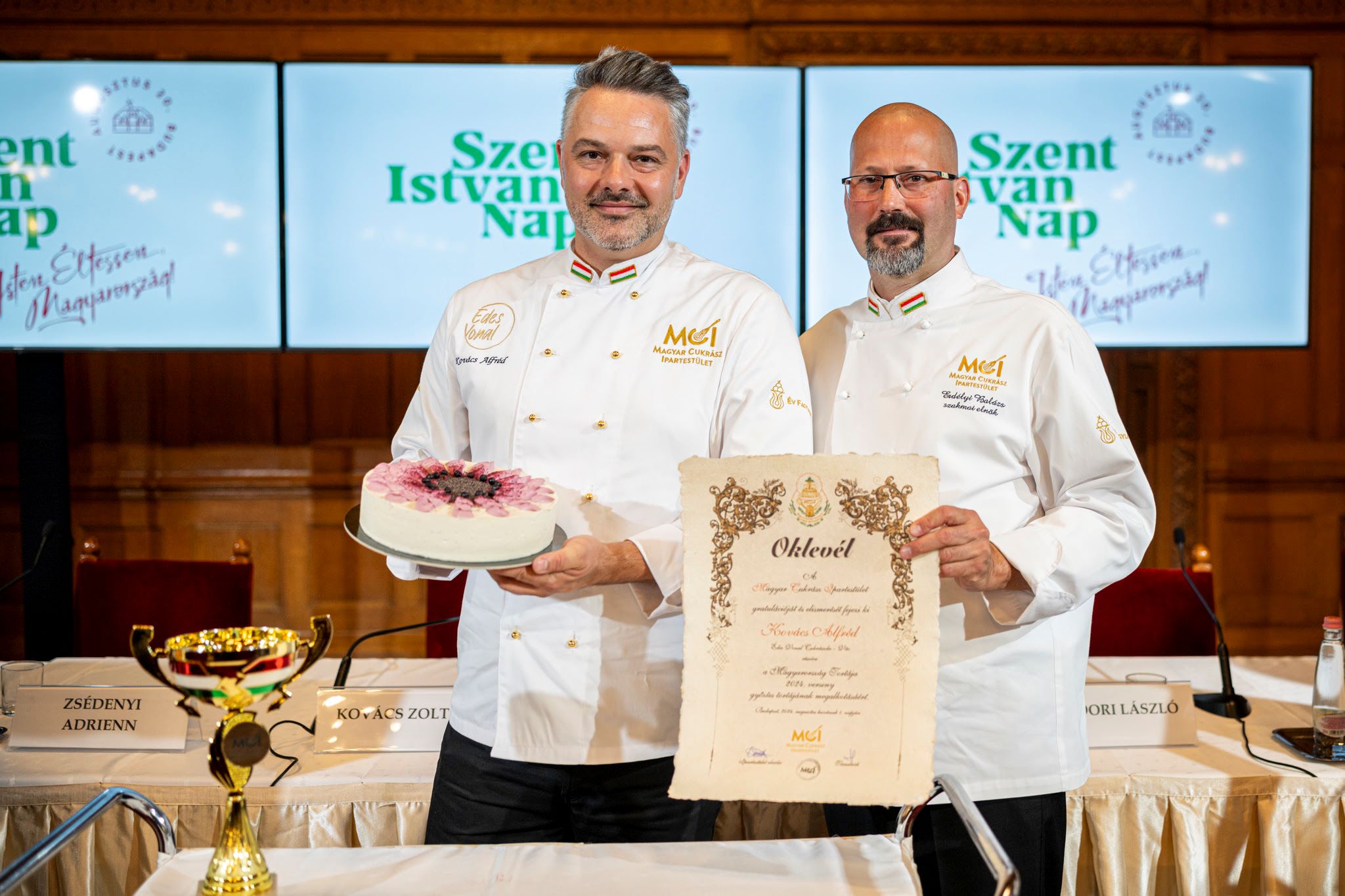 kovacs-alfred-makvirag-orszag-torta, Fot&oacute;: Magyar Cukr&aacute;sz Ipartest&uuml;let