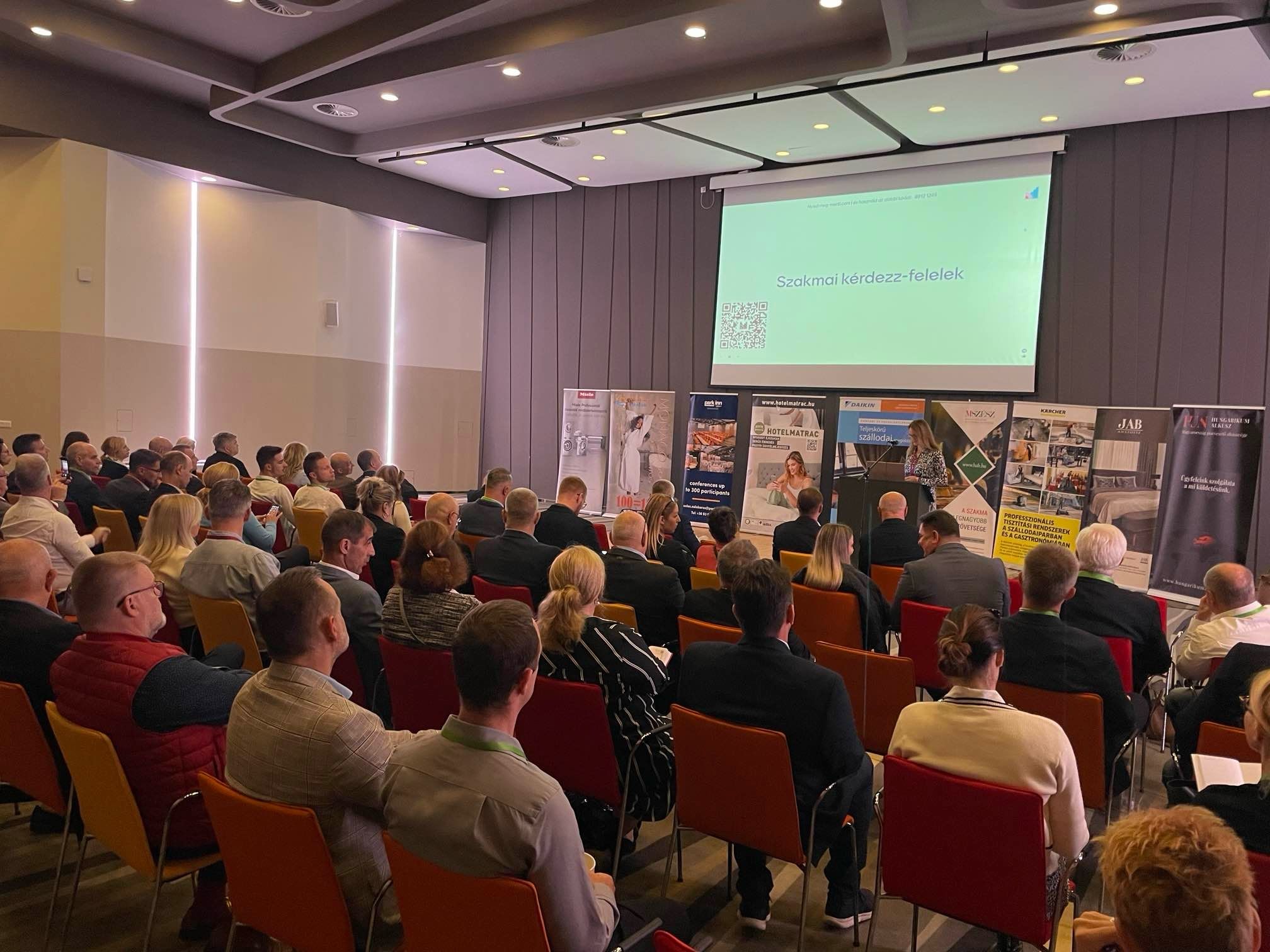 mszesz-balatoni-konferenciaterem, Fotó: MSZÉSZ