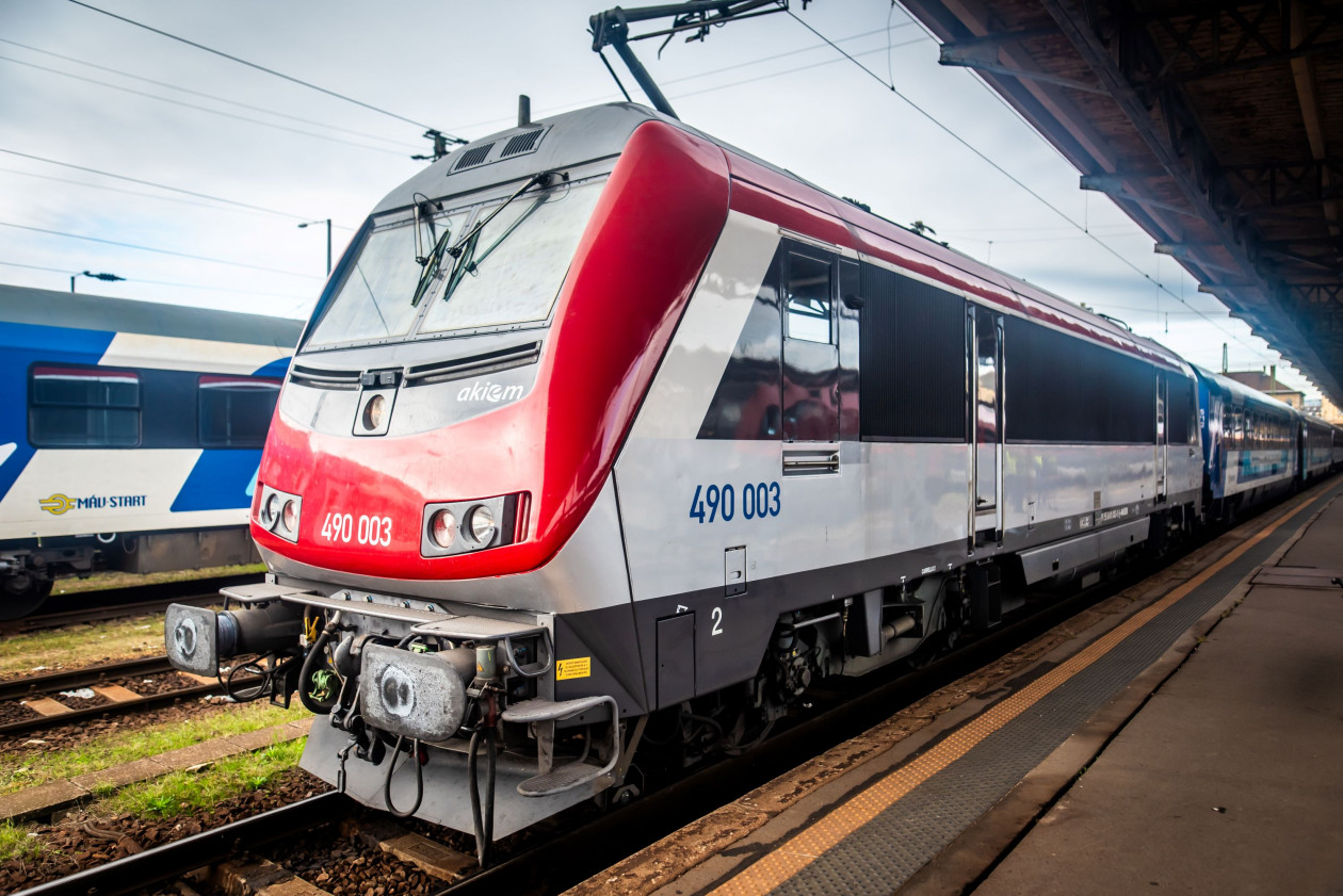 keleti-astride, Fot&oacute;: M&Aacute;V-START