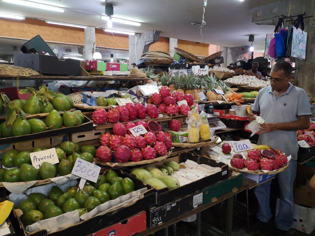 Mauritius-Port-Louis-piaci-arus, Fot&oacute;: Fucsk&oacute; Hajnalka