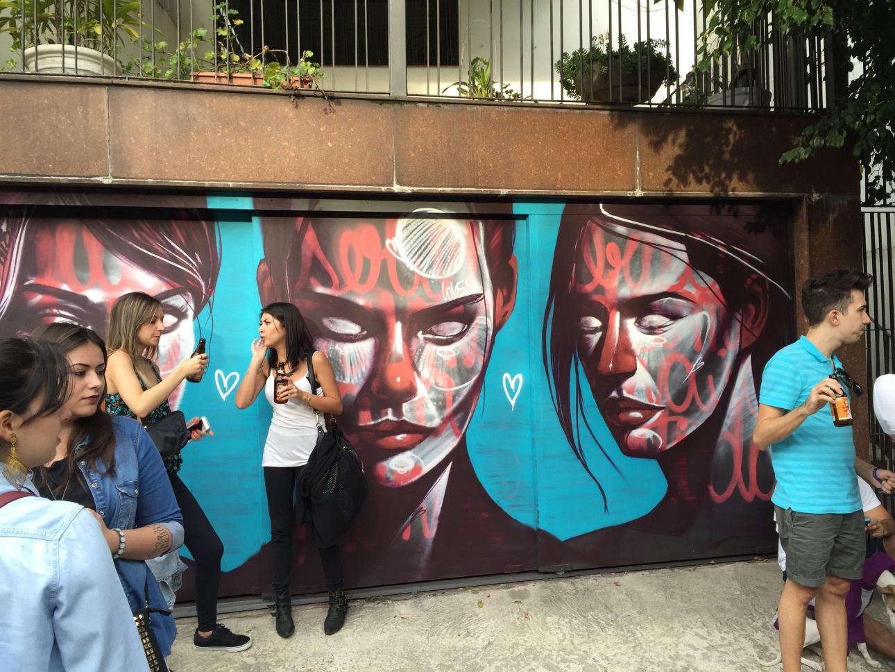 sao-paulo-street-art-123rf