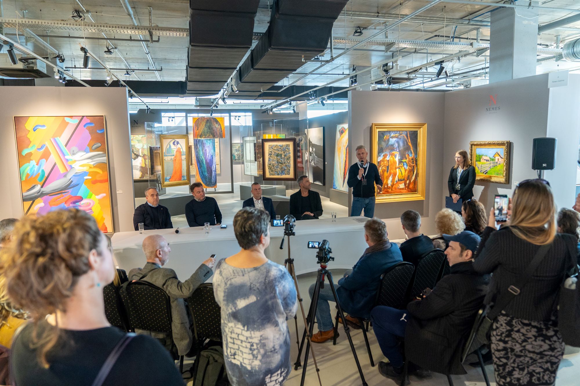 Art and Antique, Fotó: Art and Antique