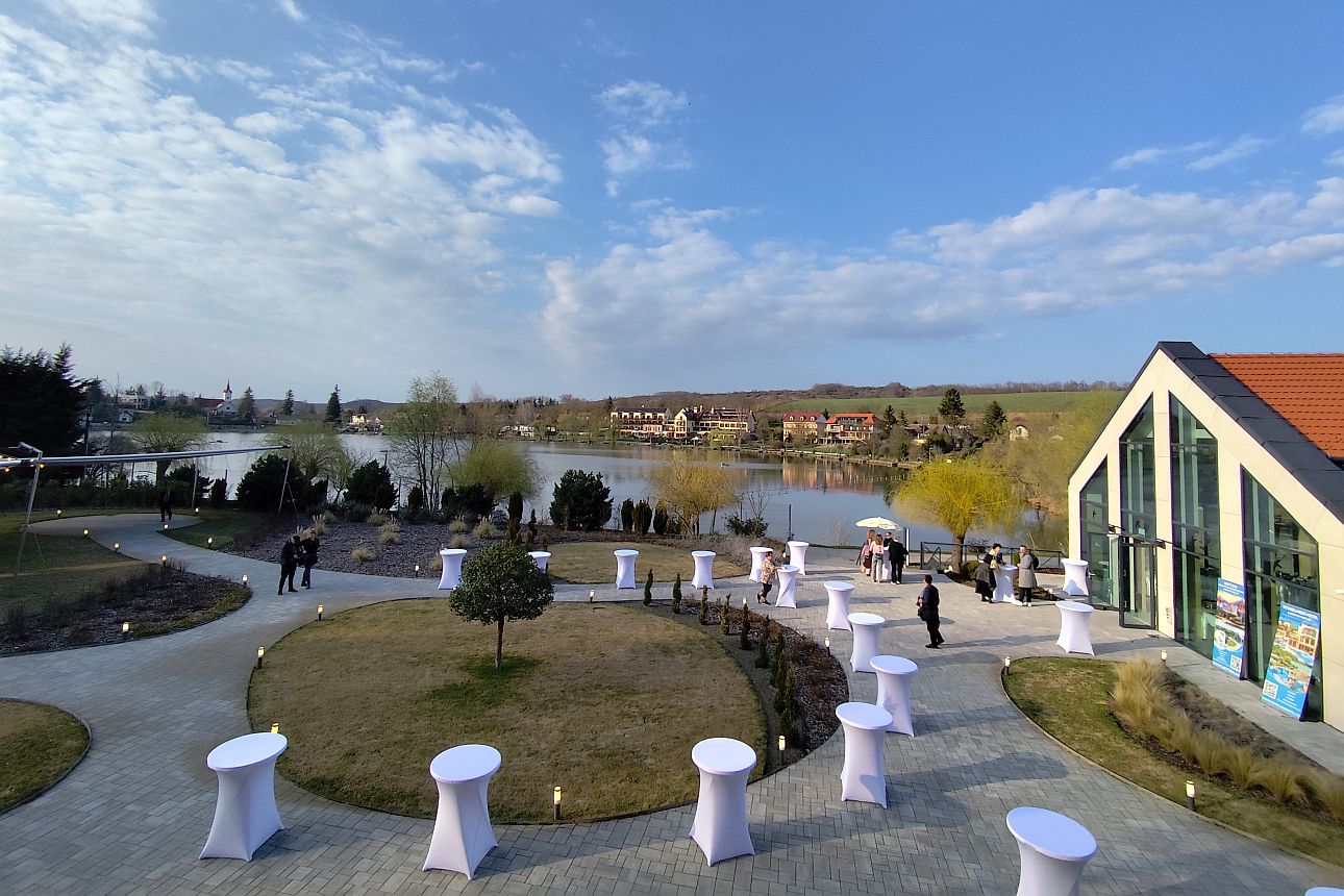 mettrin-panor&aacute;ma, Fot&oacute;: VajkB