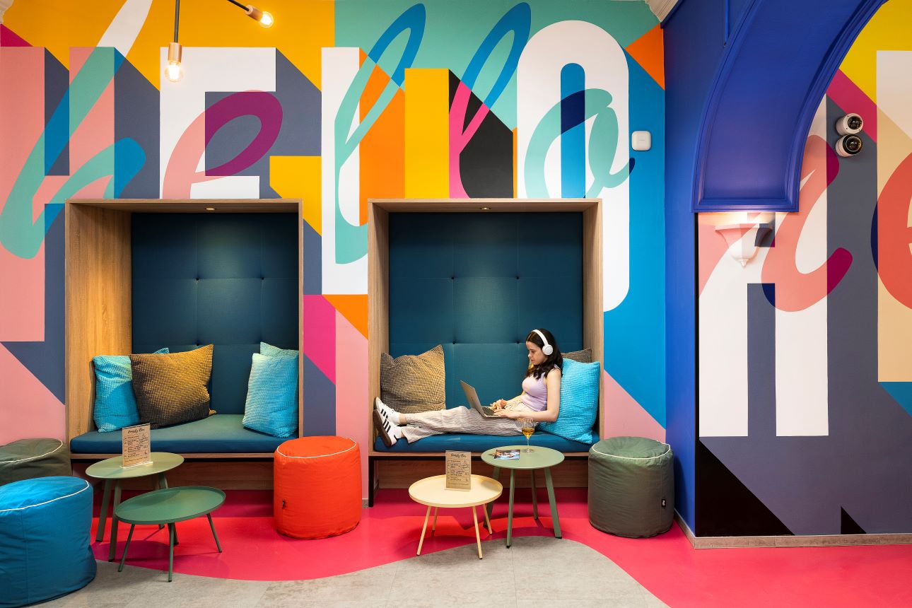 Three-CornersHotel-Anna-lobbi
