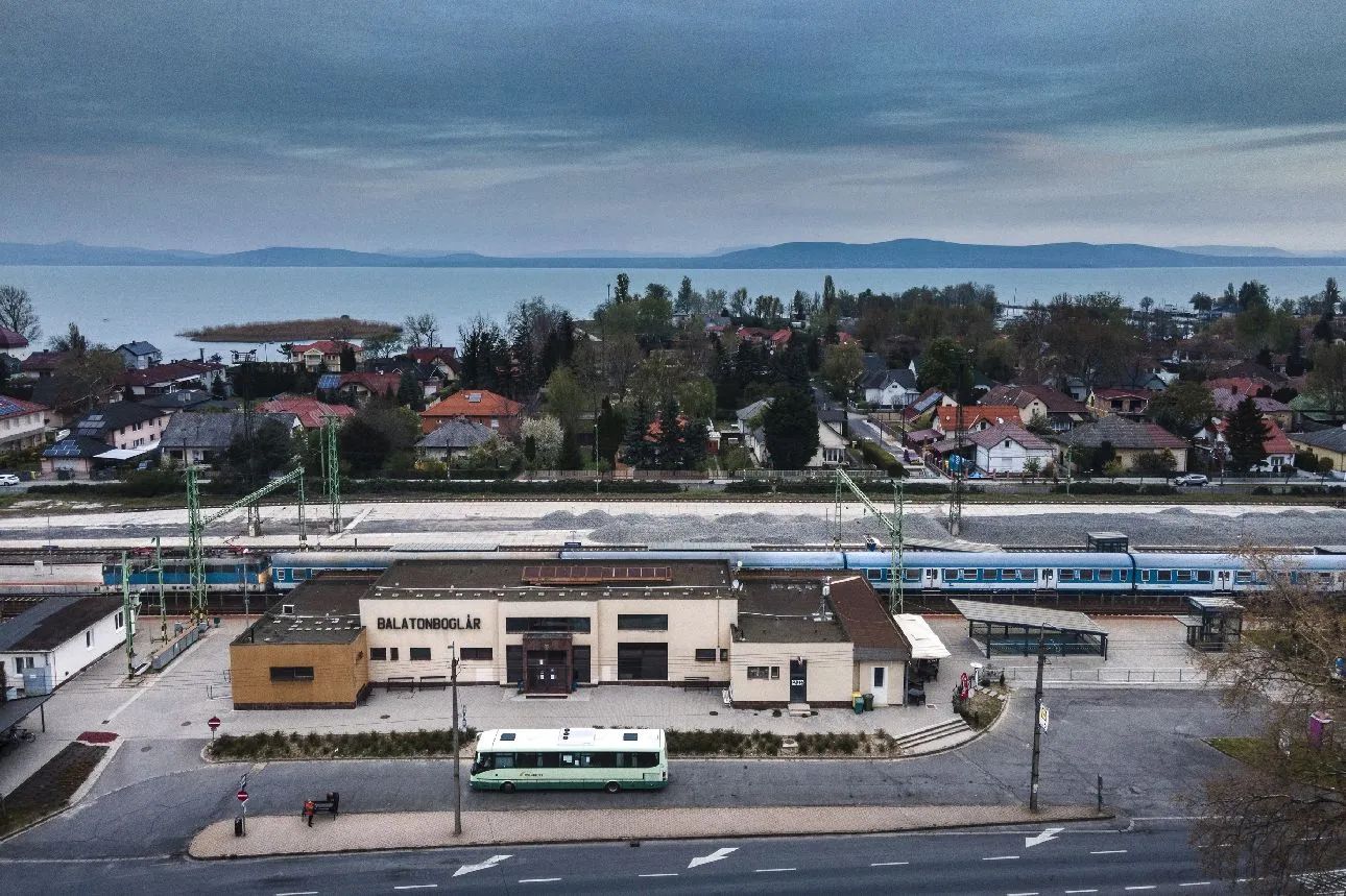 MAV-deli-part-Balaton