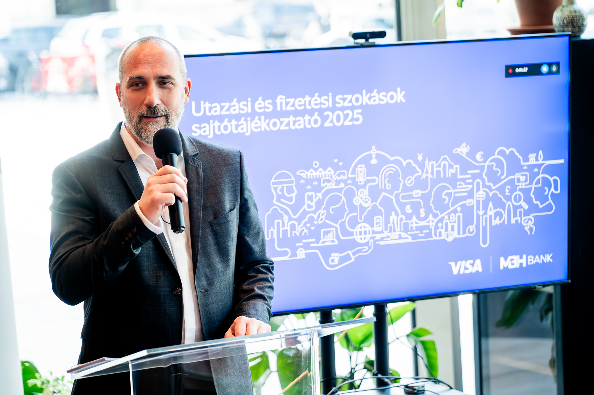 Sarmay-Bence-visa, Fot&oacute;: Visa/MBH Bank