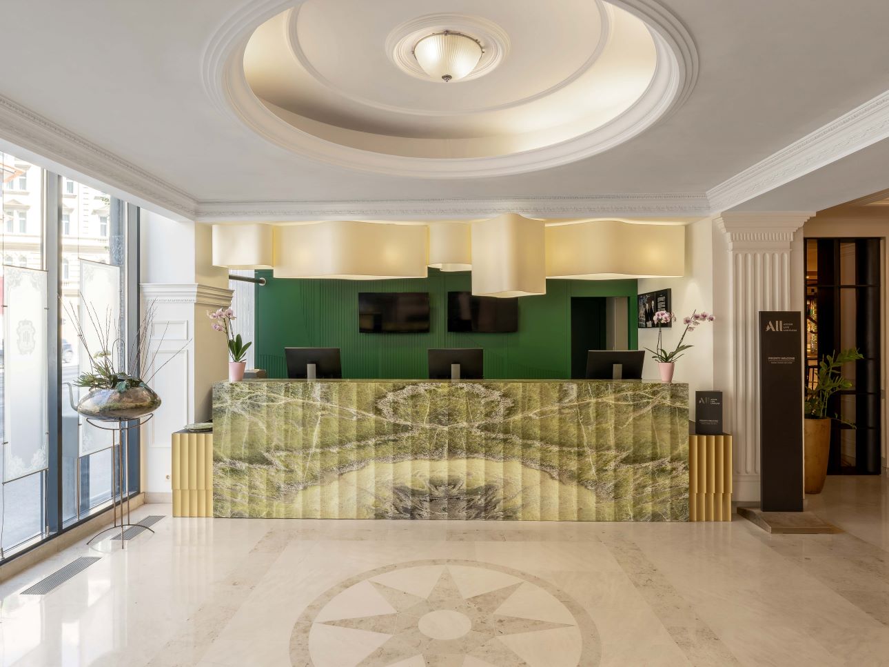 Movenpick-Hotel-Budapest-Centre-Room-Reception, Fotó: Accor Hotels