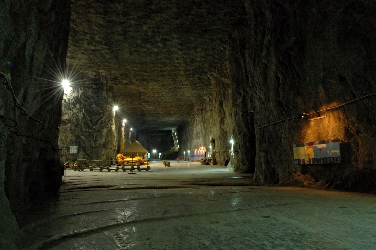 parajdi-sobanya-123rf