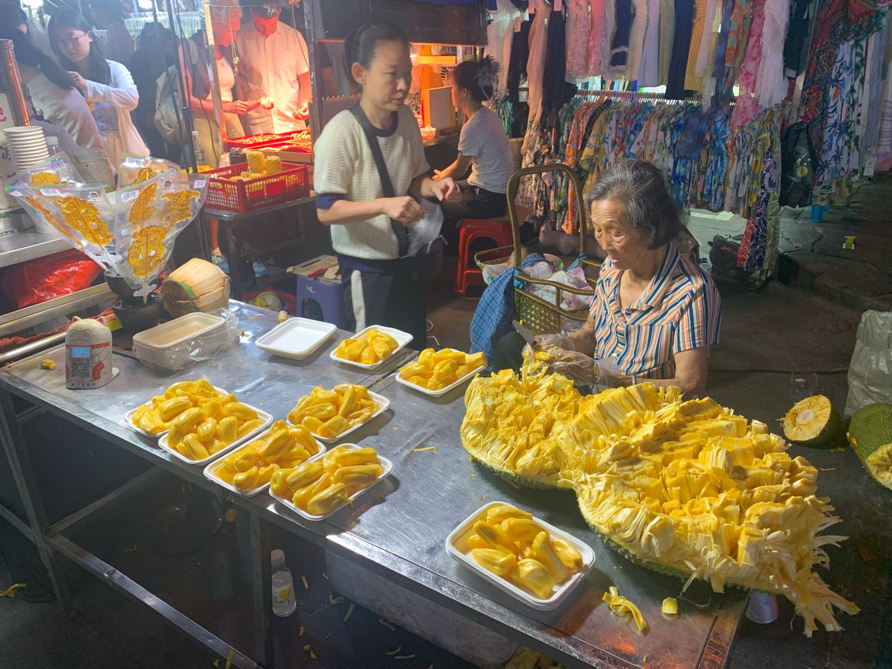 sanya-piac-durian
