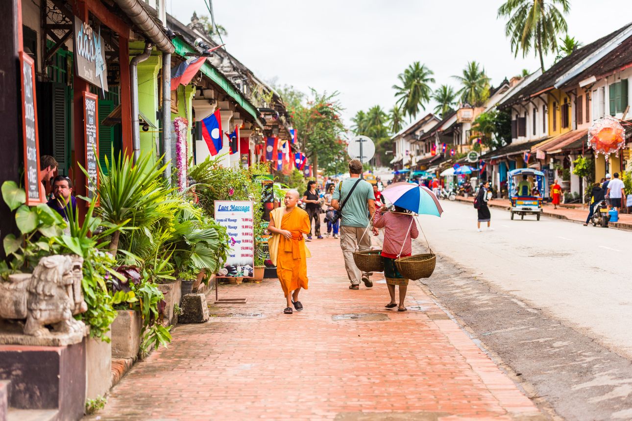 Laosz-Luangprabang-foutca-123rf