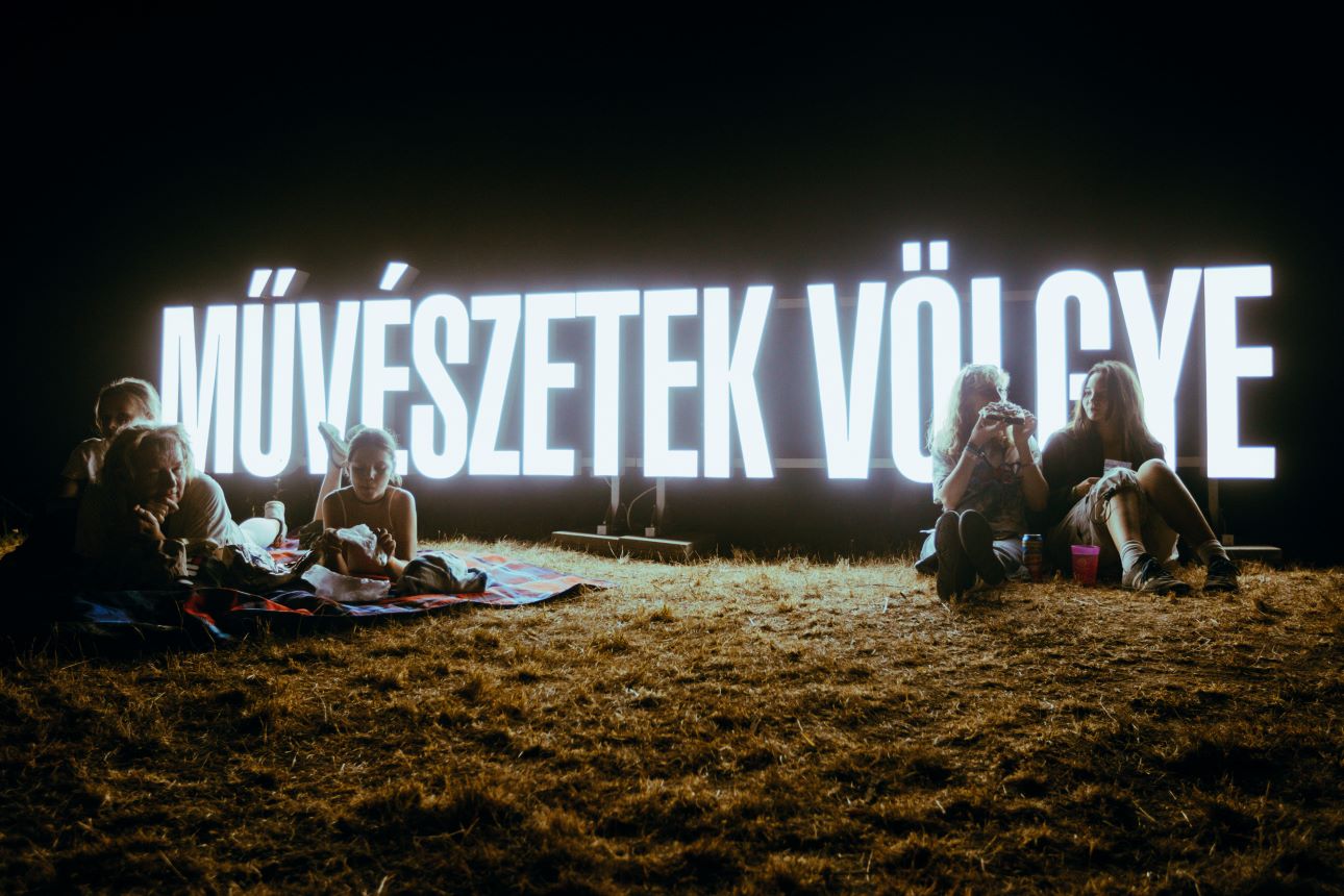 muveszetek-volgye