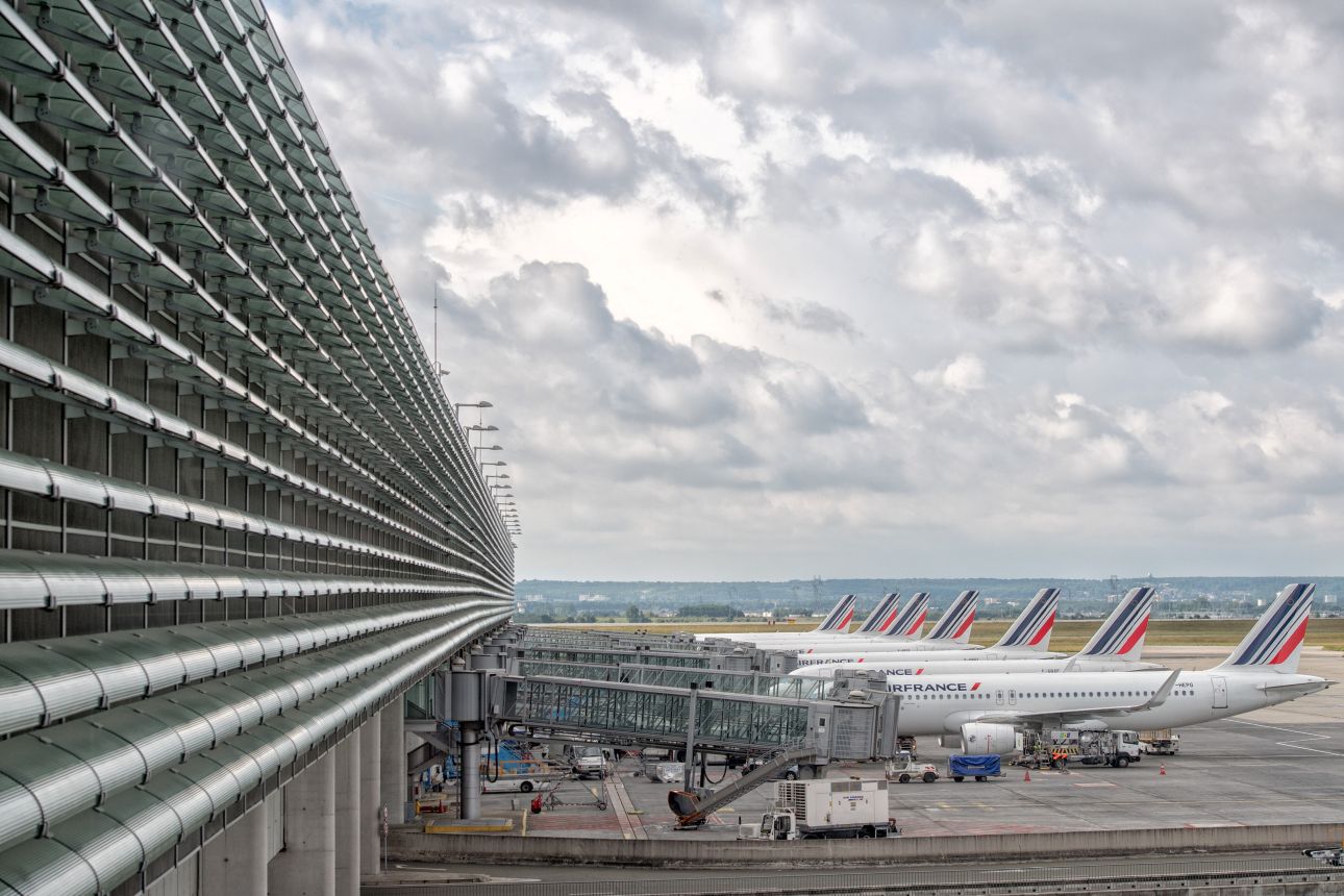 paris-cdg-123rf
