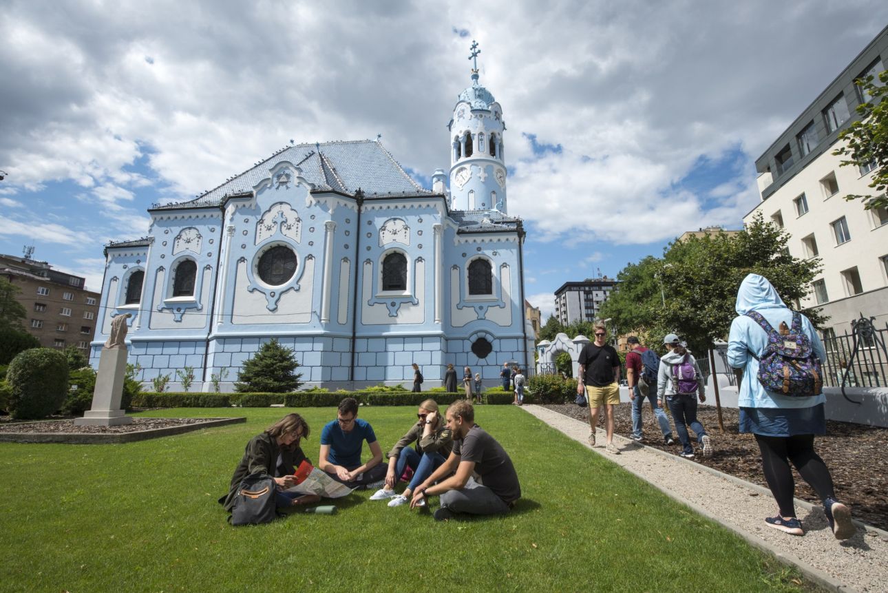 Pozsony-K&eacute;k-templom, Fot&oacute;: Visit Bratislava