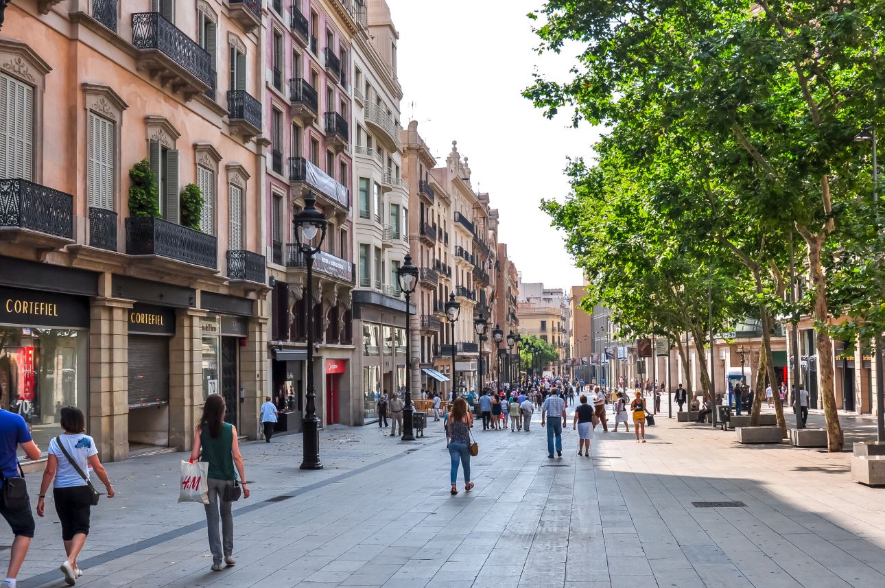 Barcelona-utca-123rf