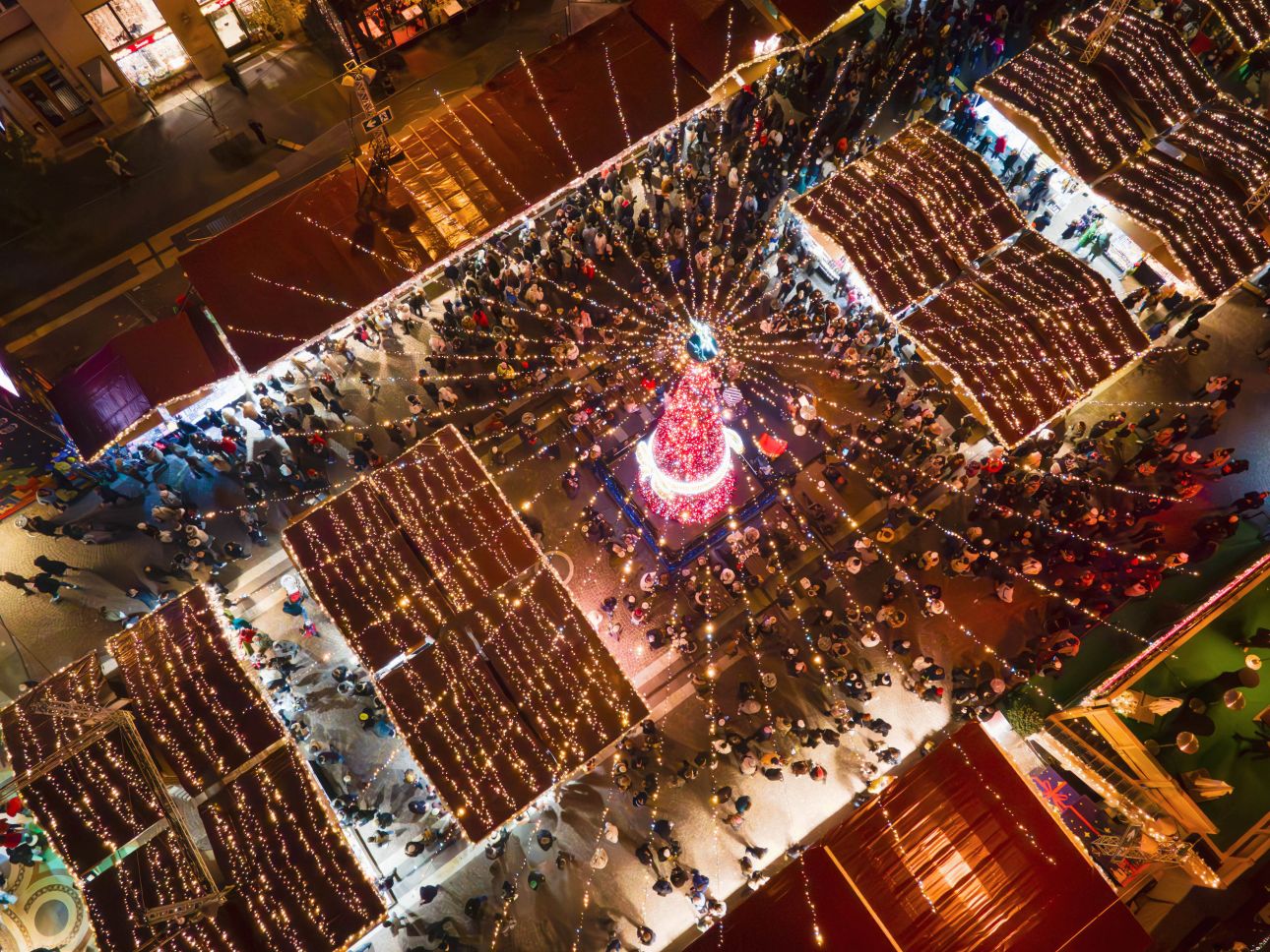 Adventi v&aacute;s&aacute;r, Fot&oacute;: Advent Bazilika