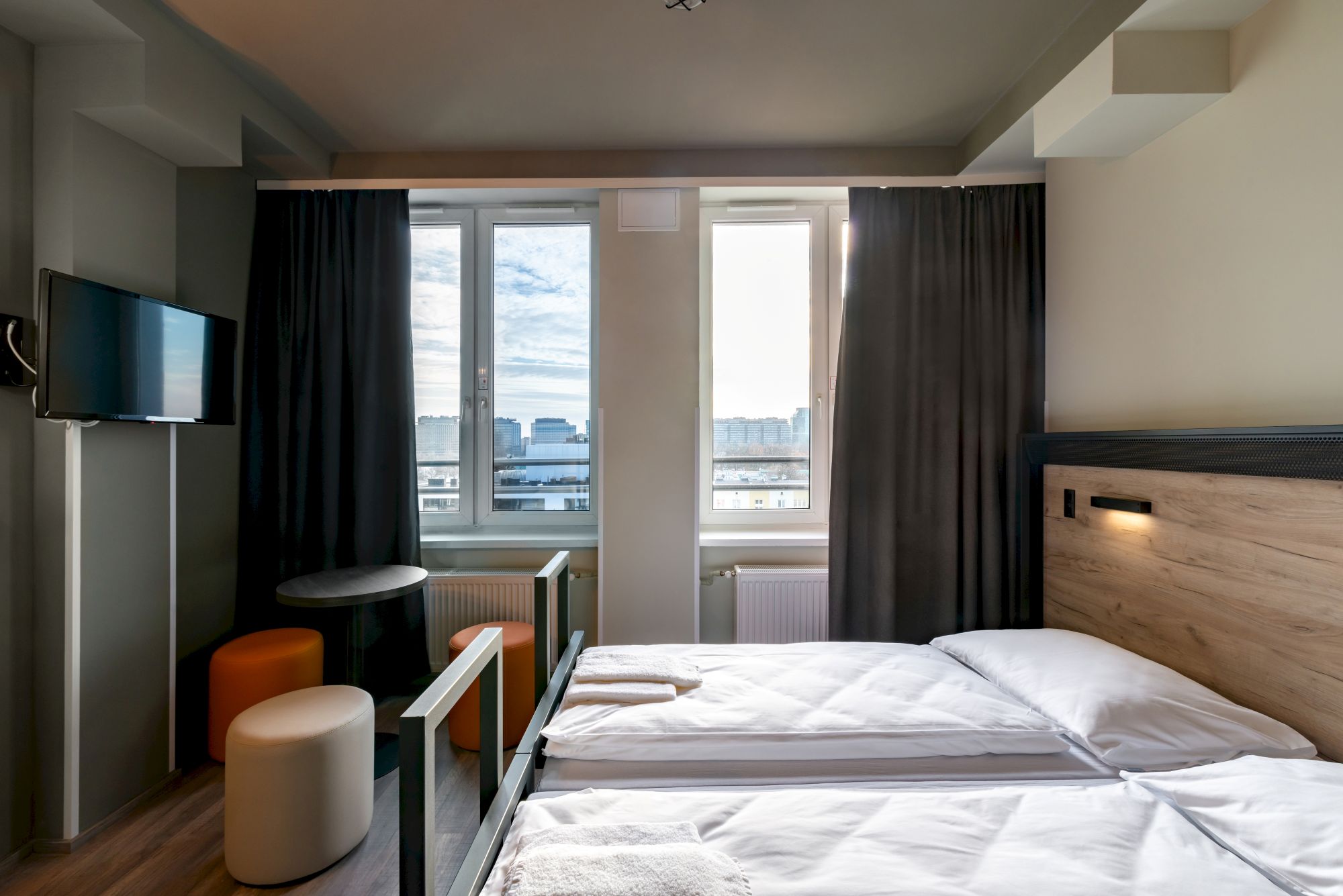 aohostels-warsaw-rooms-4FA-05-10MB