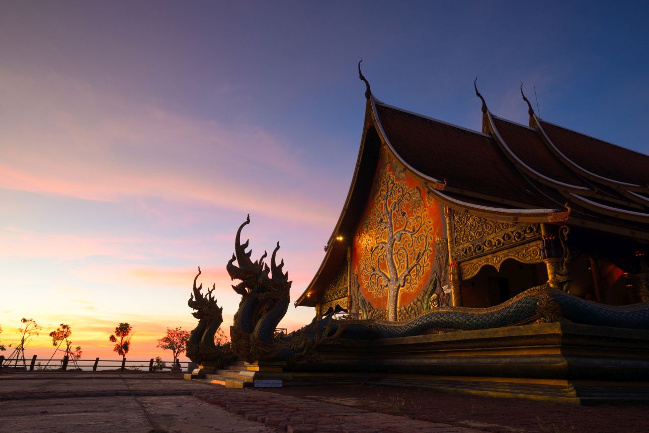 Thaifold-Ubon-Ratchathani-templom-123rf