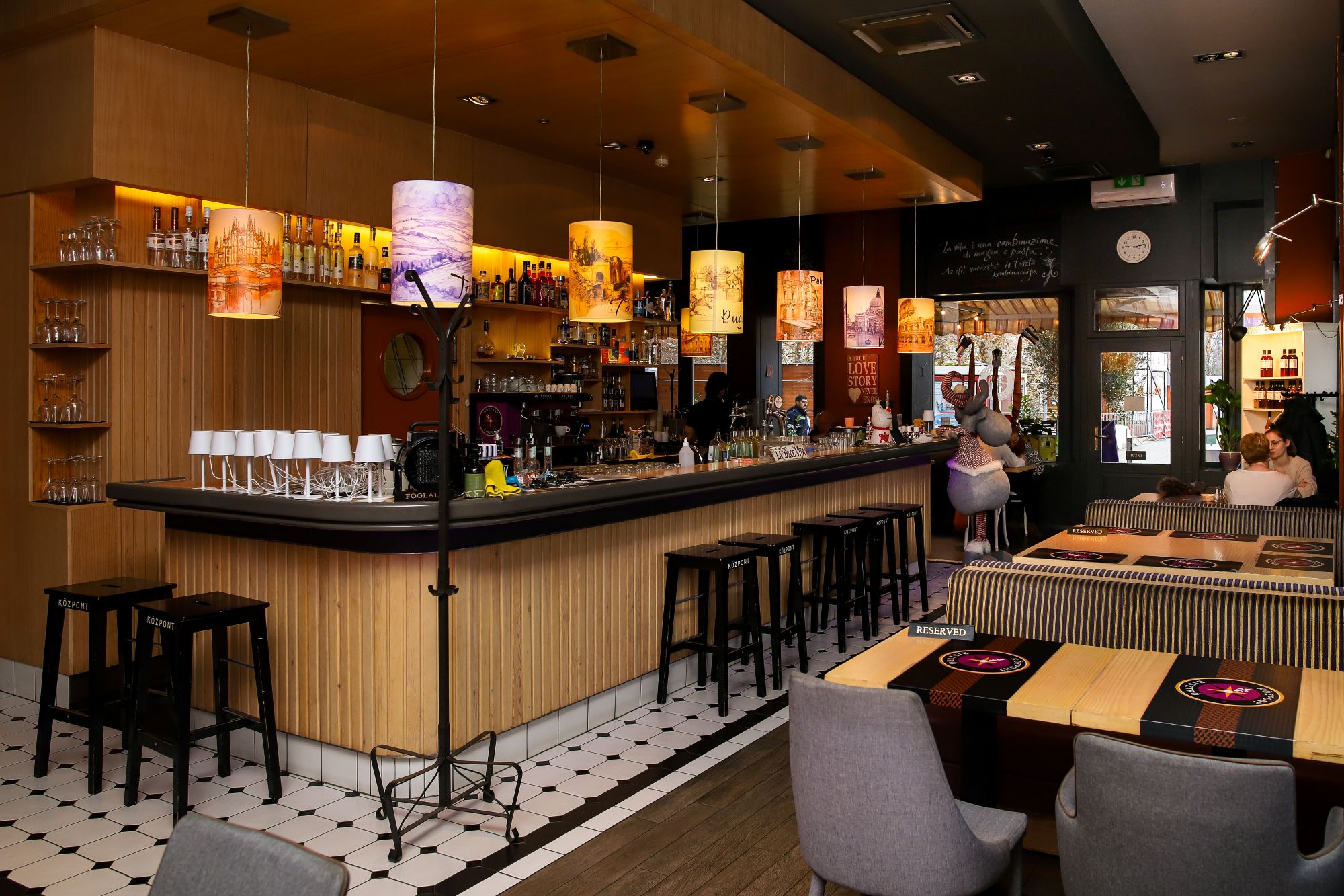 kozpont-bisztro, Fot&oacute;: Eventrend Group