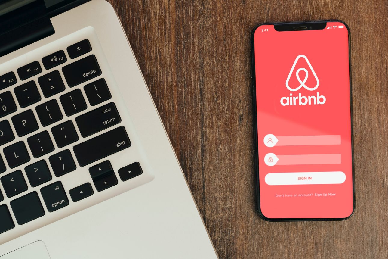 Airbnb-123rf-6