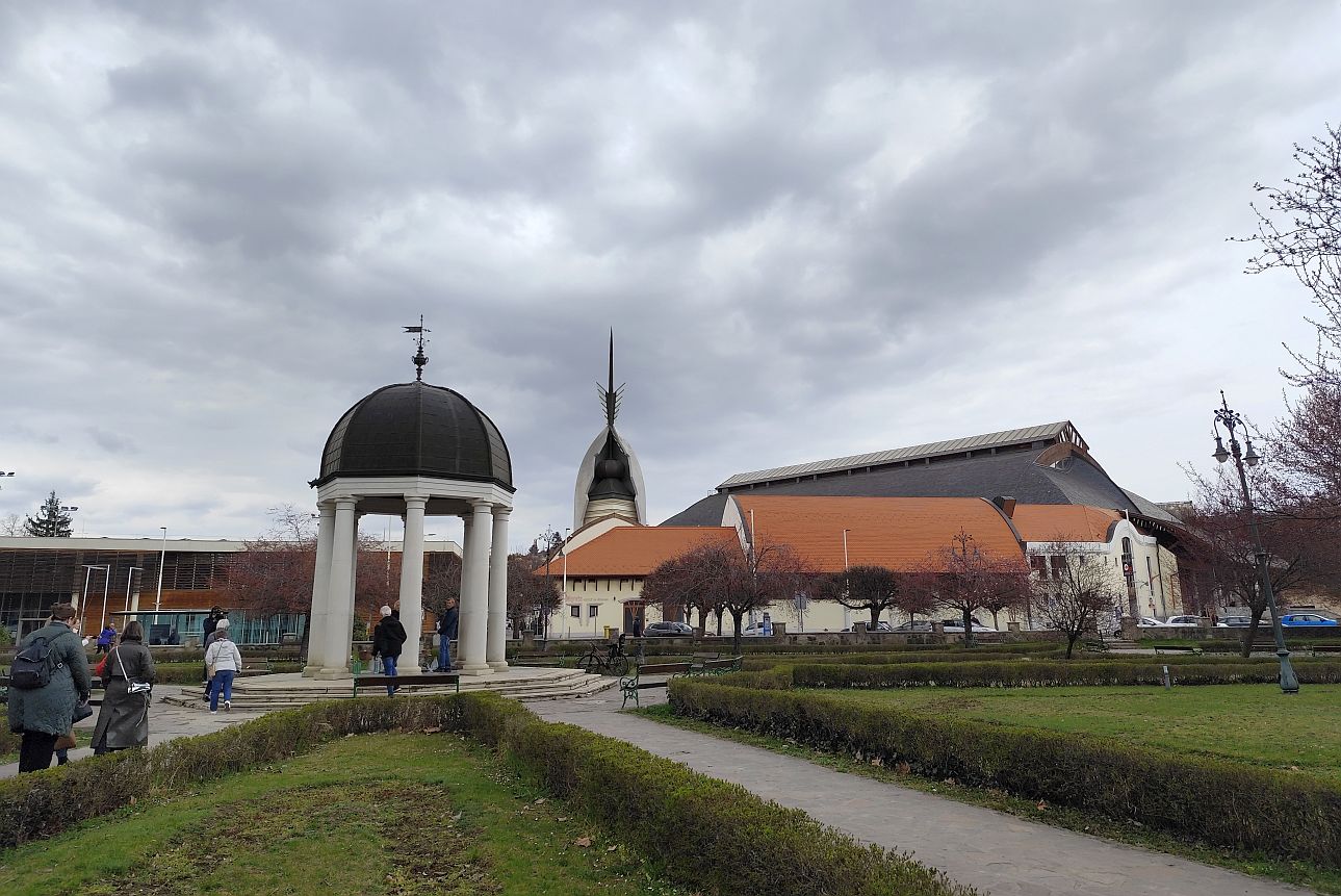 eger-ivokut-makovecz-uszoda, Fot&oacute;: Vajk Brigitta