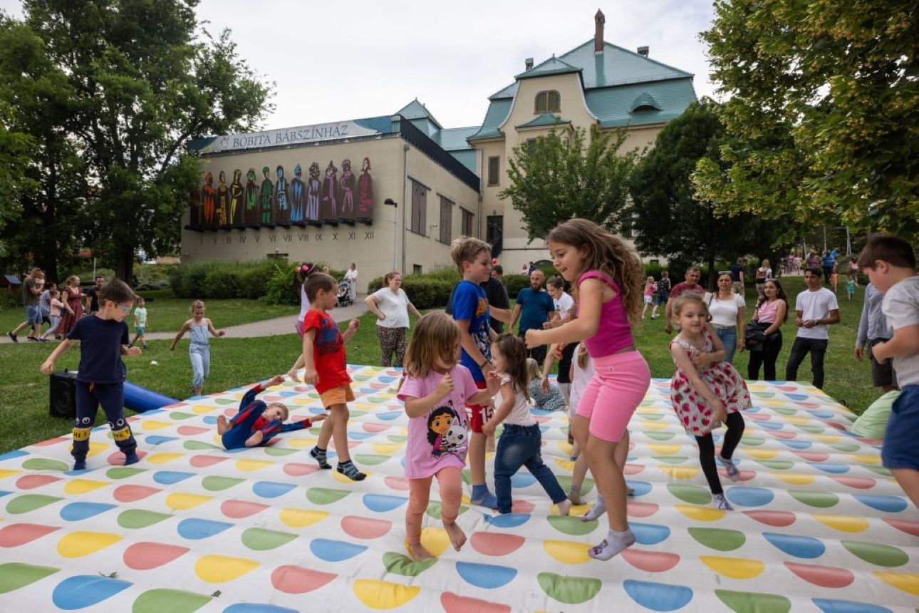 Gyereknap_ZsolnayNegyed, Fotó: Zsolnay Örökségkezelő Nonprofit Kft.