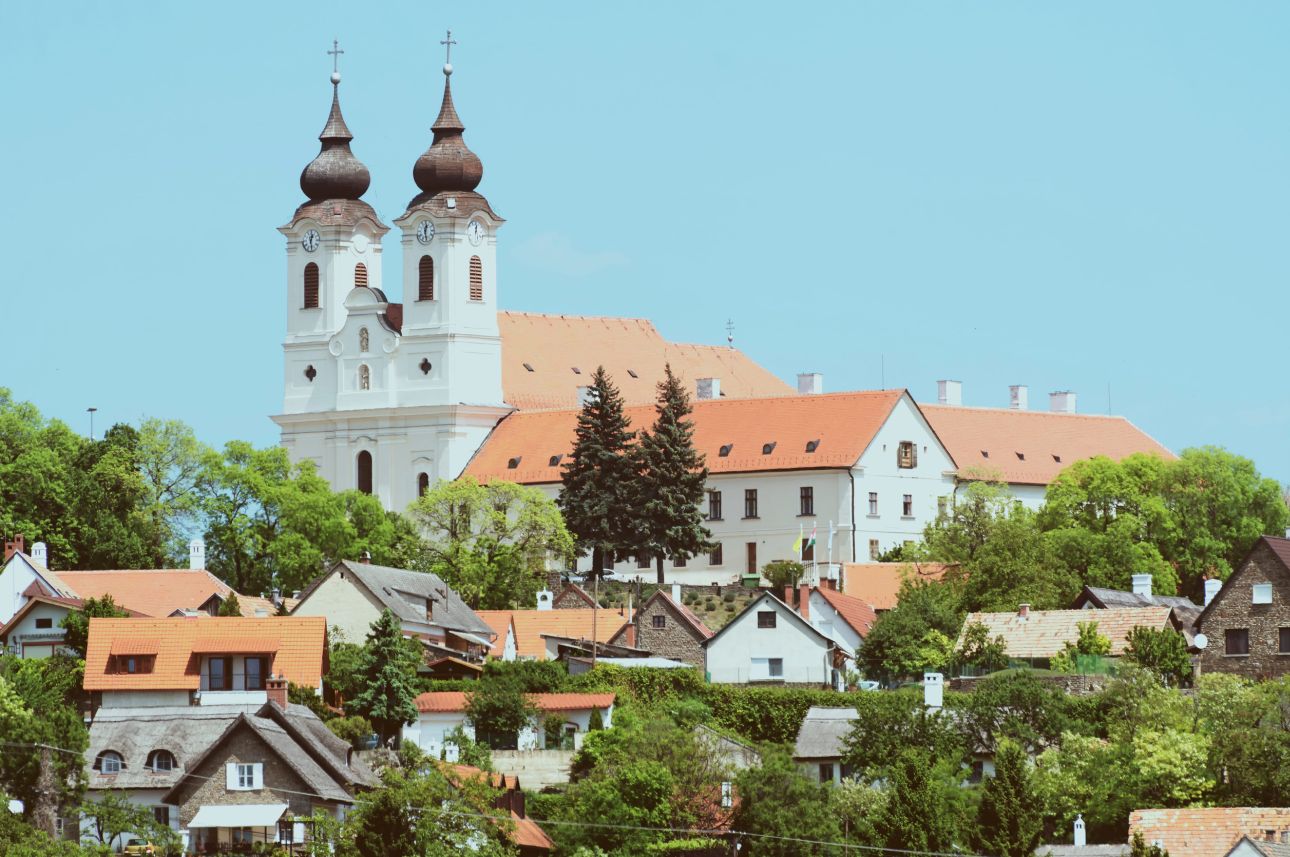 tihany-templom-hazak-123rf, Fotó: 123rf.com