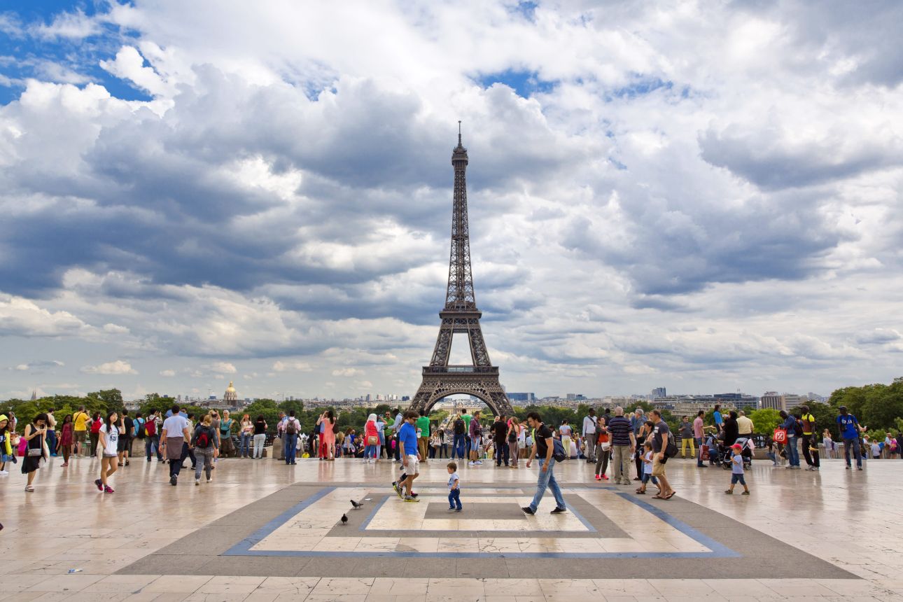 Parizs-Eiffel-123rf