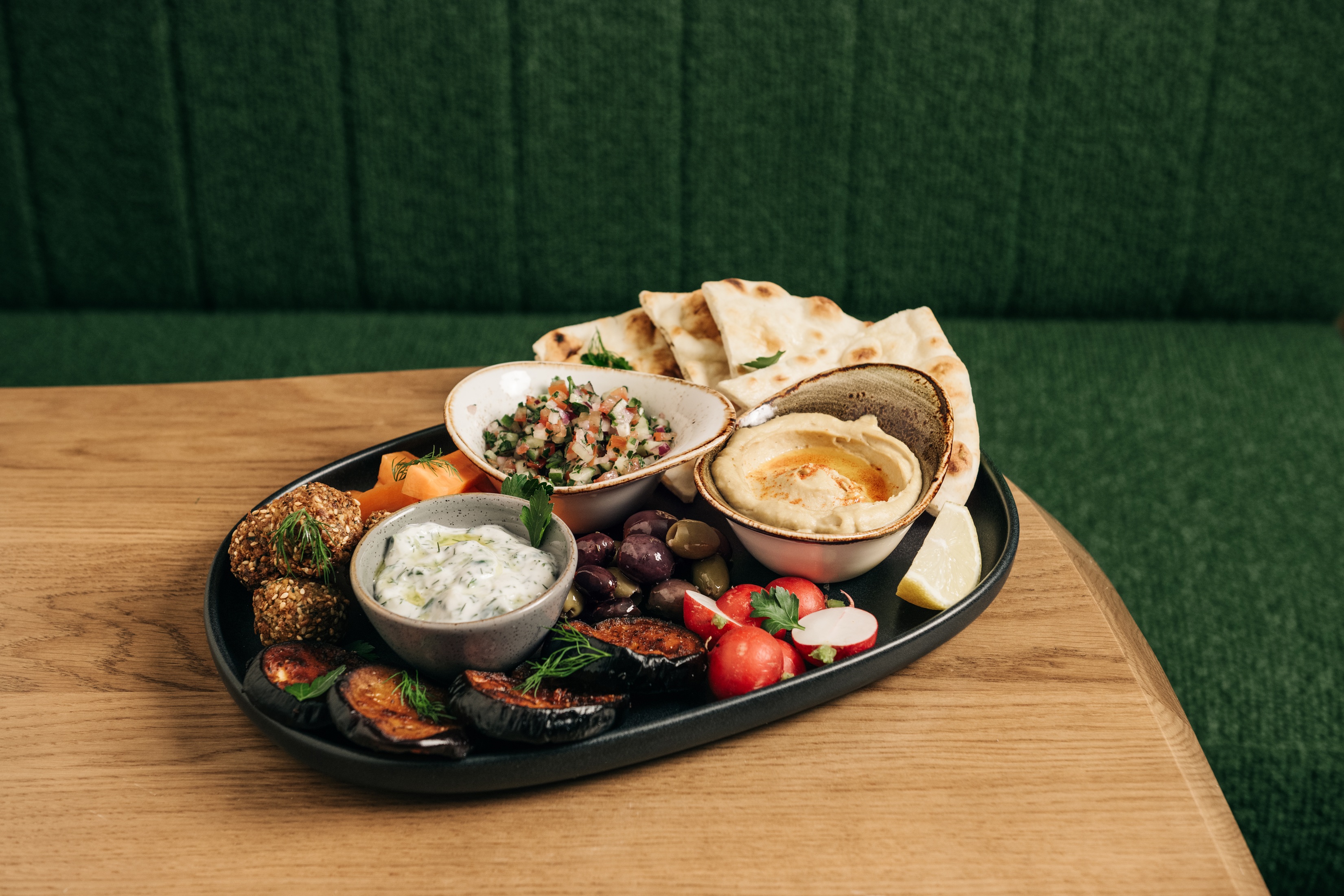 Mediterr&aacute;n mezze t&aacute;l, Fot&oacute;: Novotel