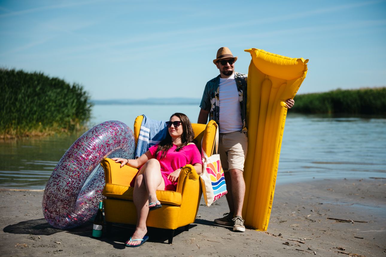 visitbalaton-kamp&aacute;ny-s&aacute;rga-fotel, Fot&oacute;: VisitBalaton365