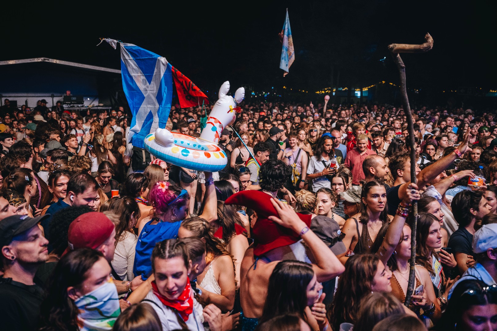 A vil&aacute;g minden r&eacute;sz&eacute;ből &eacute;rkeztek fesztiv&aacute;loz&oacute;k a Szigetre, Fot&oacute;: Sziget Fesztiv&aacute;l