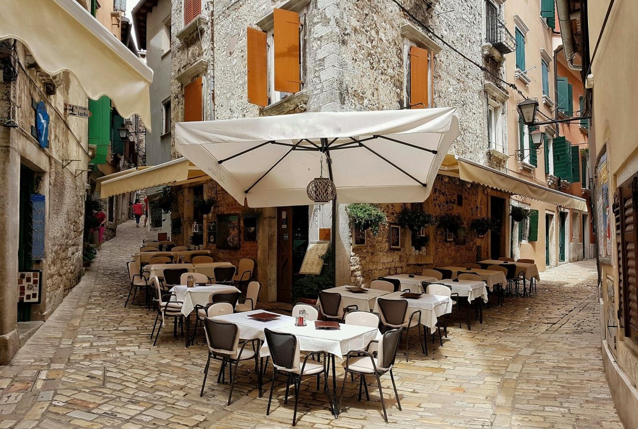 Rovinj-etterem-Horvatorszag-vagott-123rf, Fotó: 123rf.com