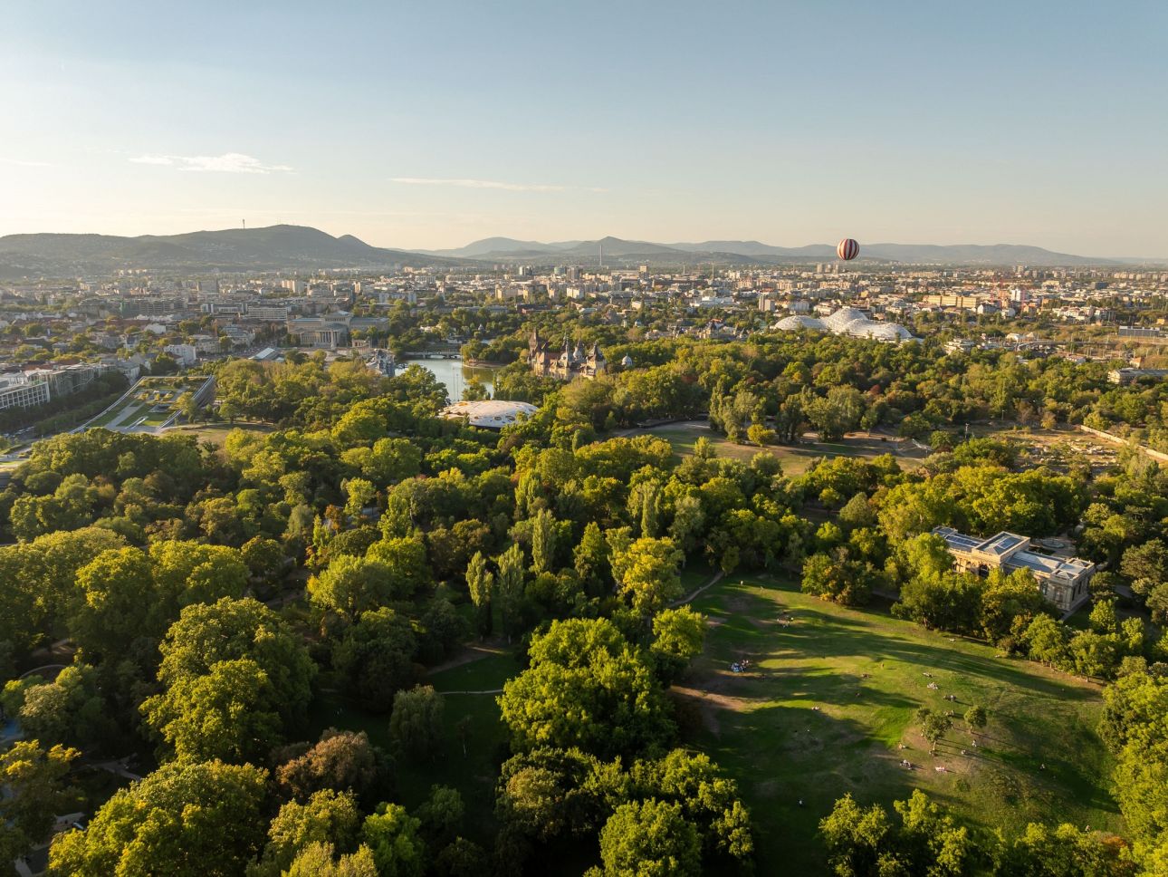 Liget-Budapest-Szabo-Bence